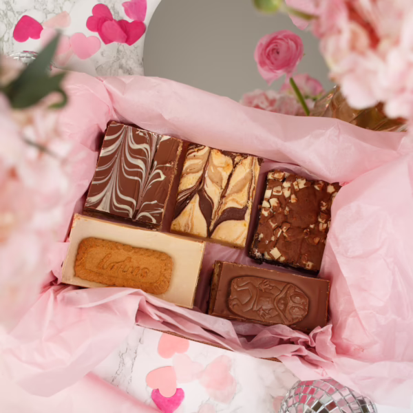 Bakeaholics Classic Postal Box