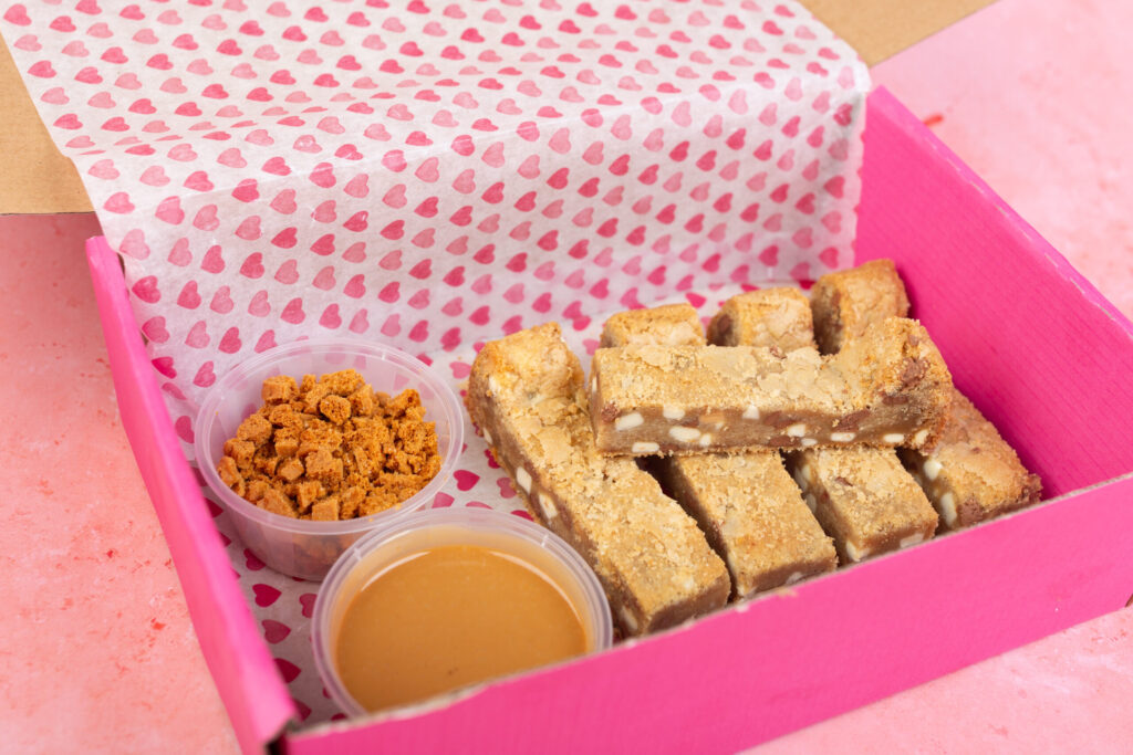 Lotus Biscoff Cookie Bar Dipping box - Image 5