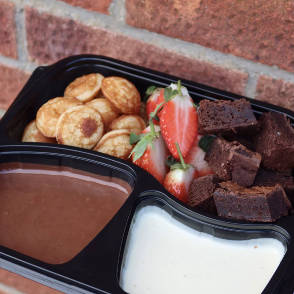 MILK & WHITE CHOCOLATE XMAS EVE DIPPING TRAY - COLLECTION ONLY 23rd December!