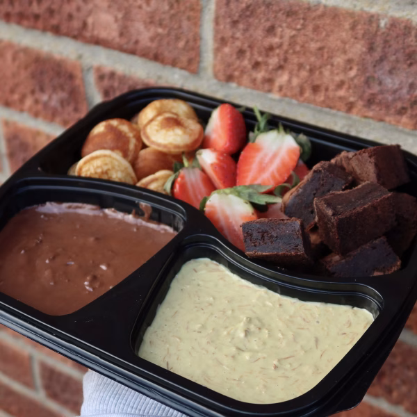 DUBAI PISTACHIO XMAS EVE DIPPING TRAY - COLLECTION ONLY 23rd DECEMBER!